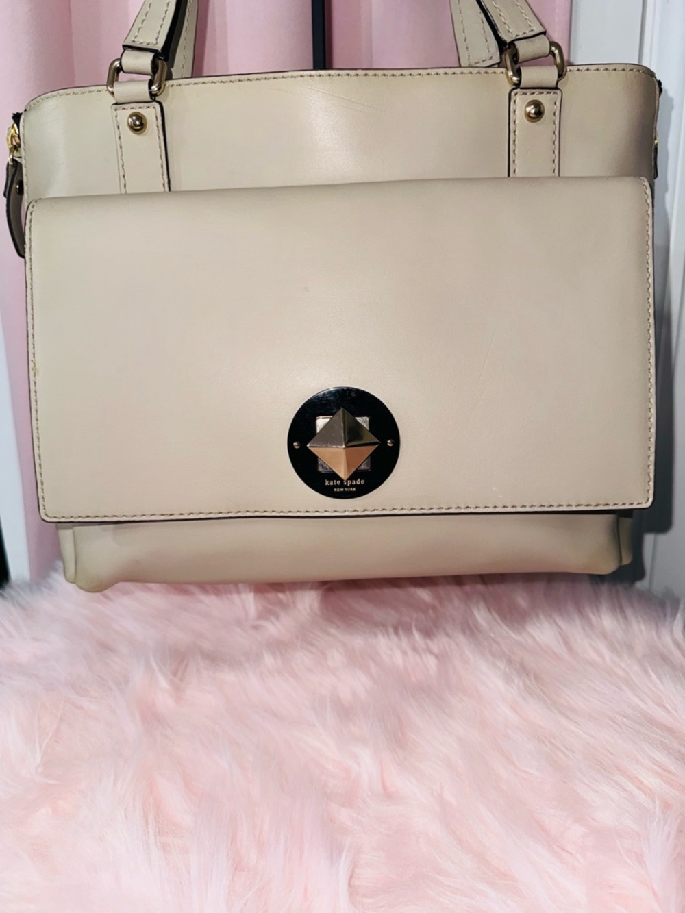 ♠️Kate Spade Leather Shoulder Bag Neutral Beige Front Pocket - Picture 3 of 13
